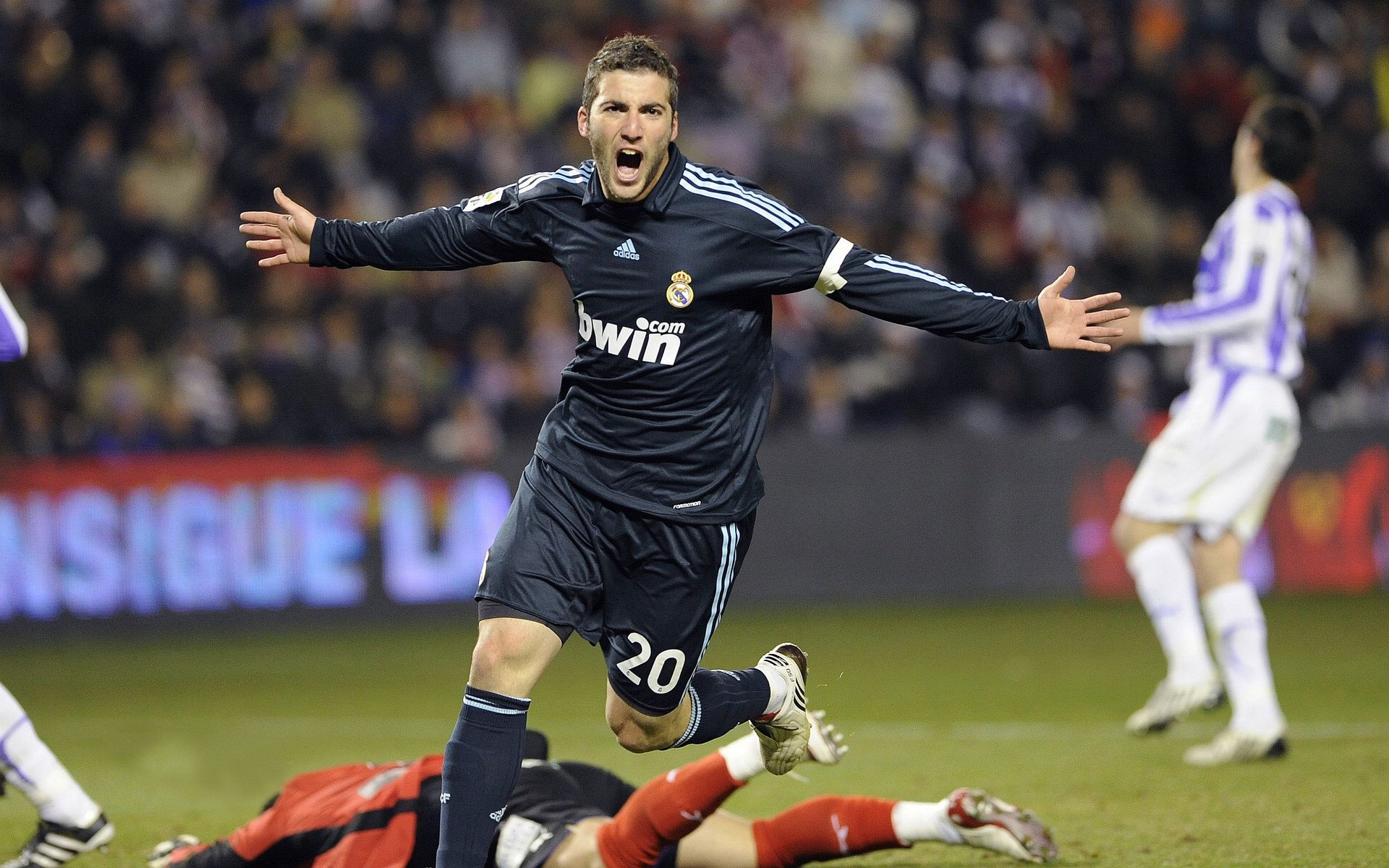 曼联青训新星闪光,未来可期,曼联青训门将