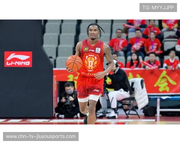 深圳男篮四外援阵容确定，周鹏有望再战一赛季